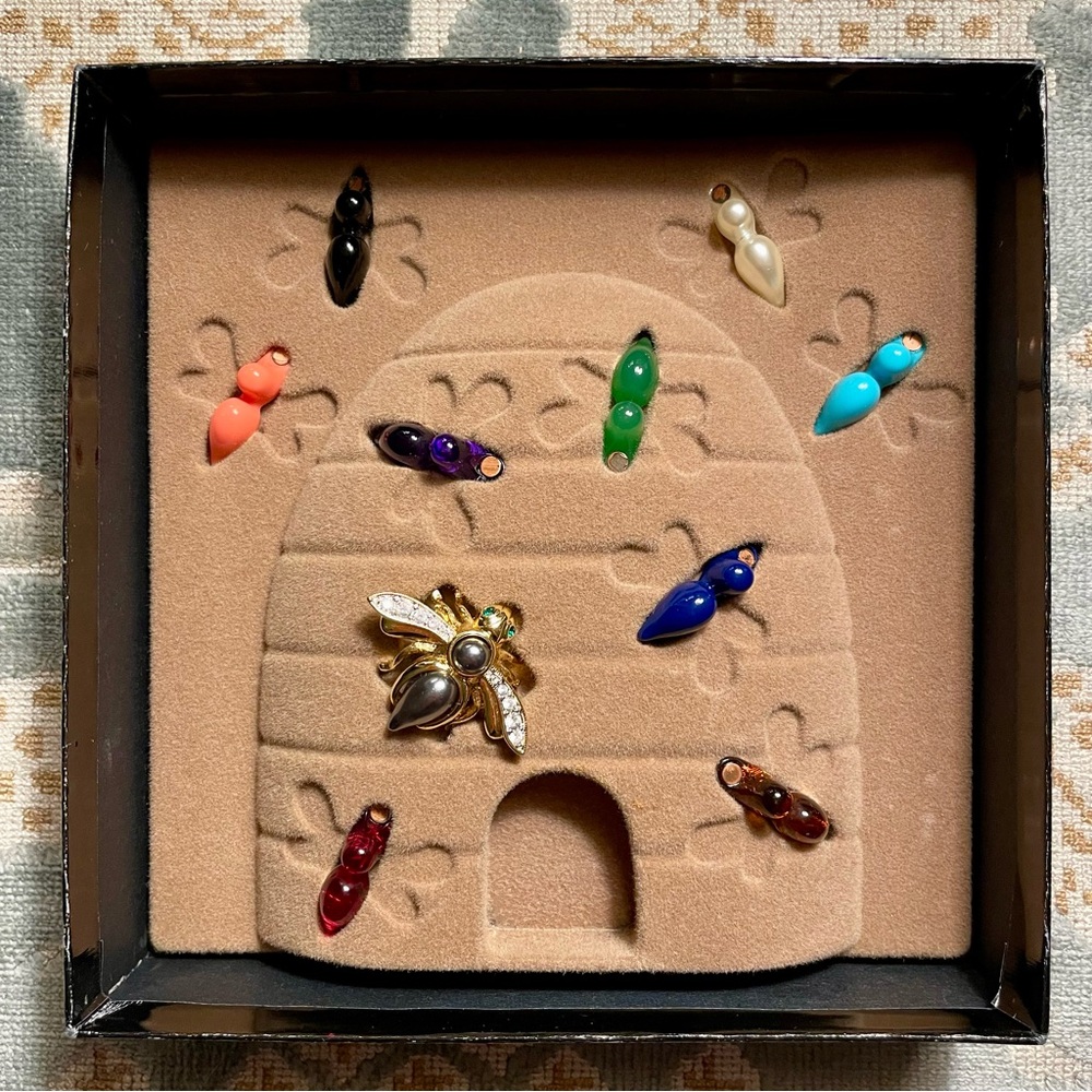 Joan Rivers Multicolor Interchangeable Bee Pin Brooch Set - Rare!